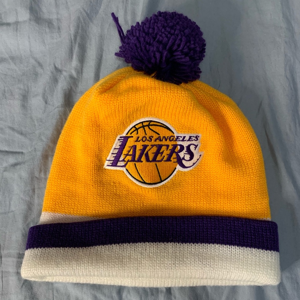 LA Lakers Pom Beanie